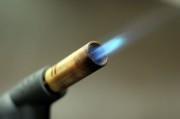 火炬点燃梦想的火焰，点燃了梦想的火焰