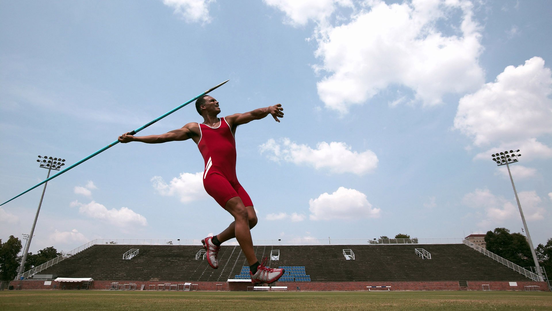 传播体育文明引导健康生活方式，传播体育精神,弘扬社会正能量